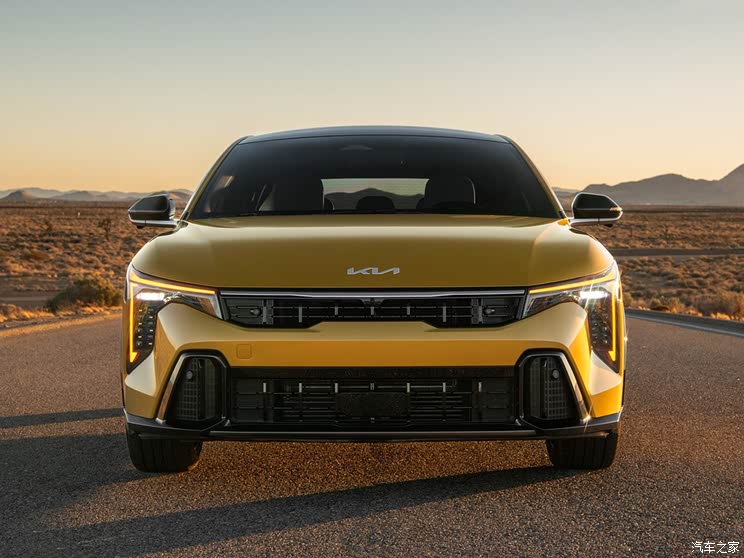 外观微调 两厢版本更运动 新款起亚K4 Hatchback官图