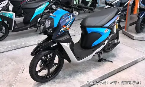 8600的雅马哈125跨界踏板，油耗1.8，配CBS，满油能跑280公里