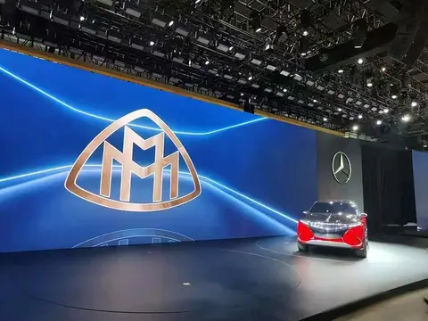 详细阅读:迈巴赫:早已不是车,而是一张流动的社会名片 迈巴赫:早已不是车,而是一张流动的社会名片